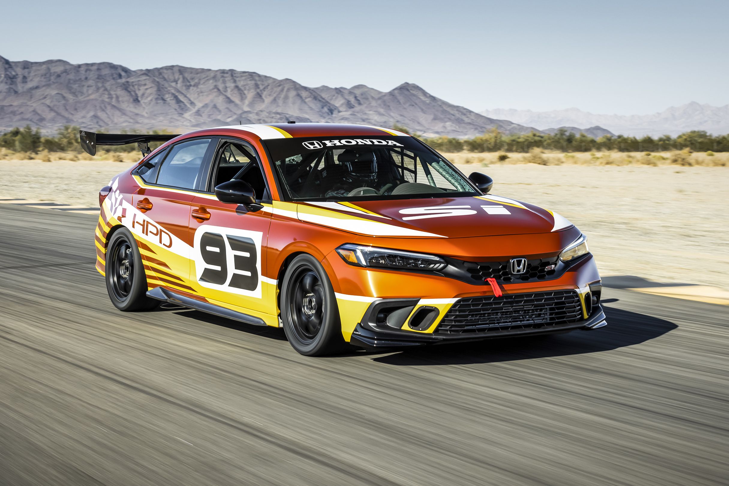 2019 Honda Civic Type R TCR race car. What it's like to drive.